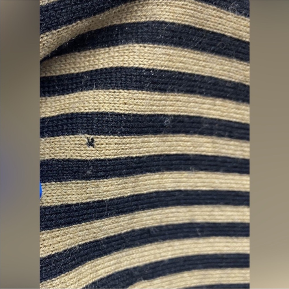 Fendi Beige & Black Striped Monogram Knit Scarf - Picture 7 of 9